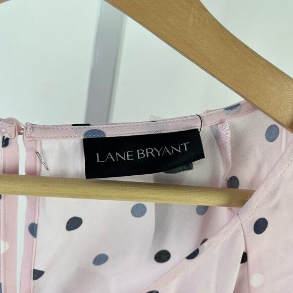 NWT LANE BRYANT 28 Plus Polka Dot Keyhole Blouse Short Sleeve Top Side Tie Pink - Picture 4 of 8